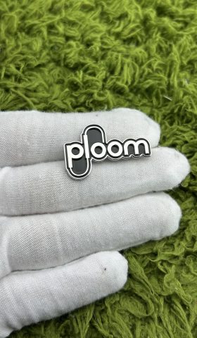 ploom-logo-enamel-custom-lapel-pins-dubai